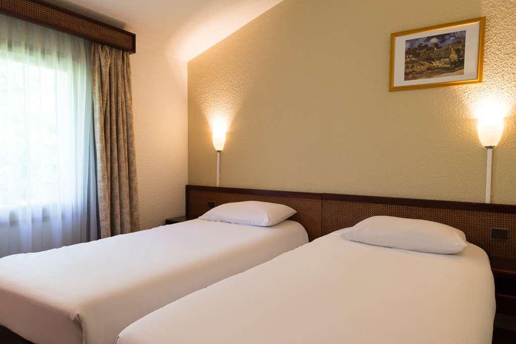 Hotel Le Barry, Toulouse Nord Gratentour Стая снимка